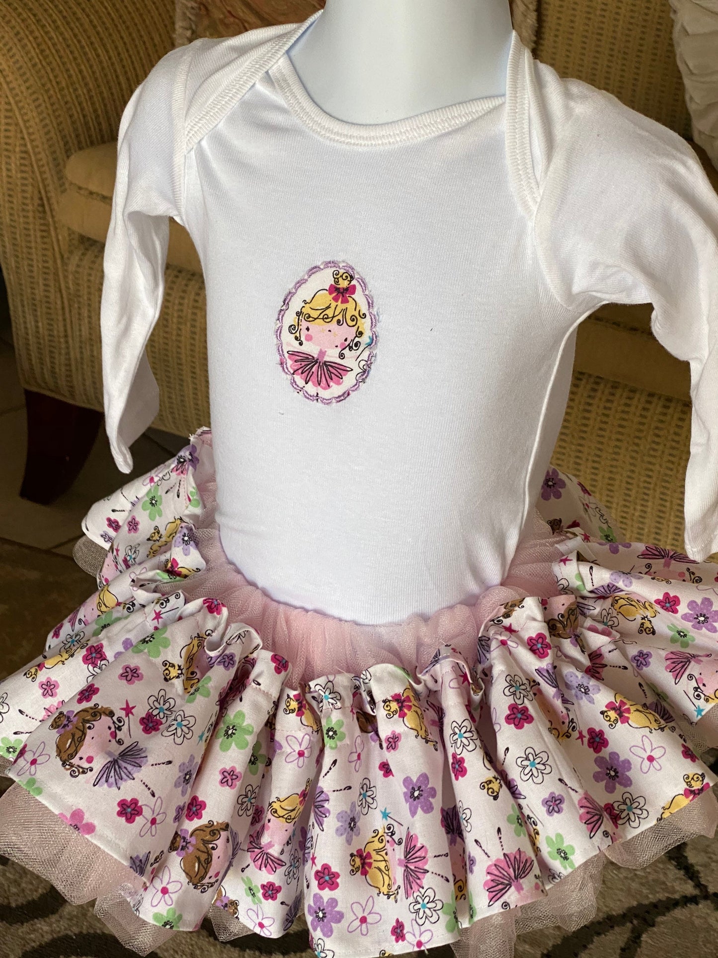 Ballerina Dancers Tutu/Tutu outfit/Dancer Tutu outfit/Birthday tutu/ballerina tutu/tutu set/tutu dress outfit set/girls tutu/fun tutu/ gift