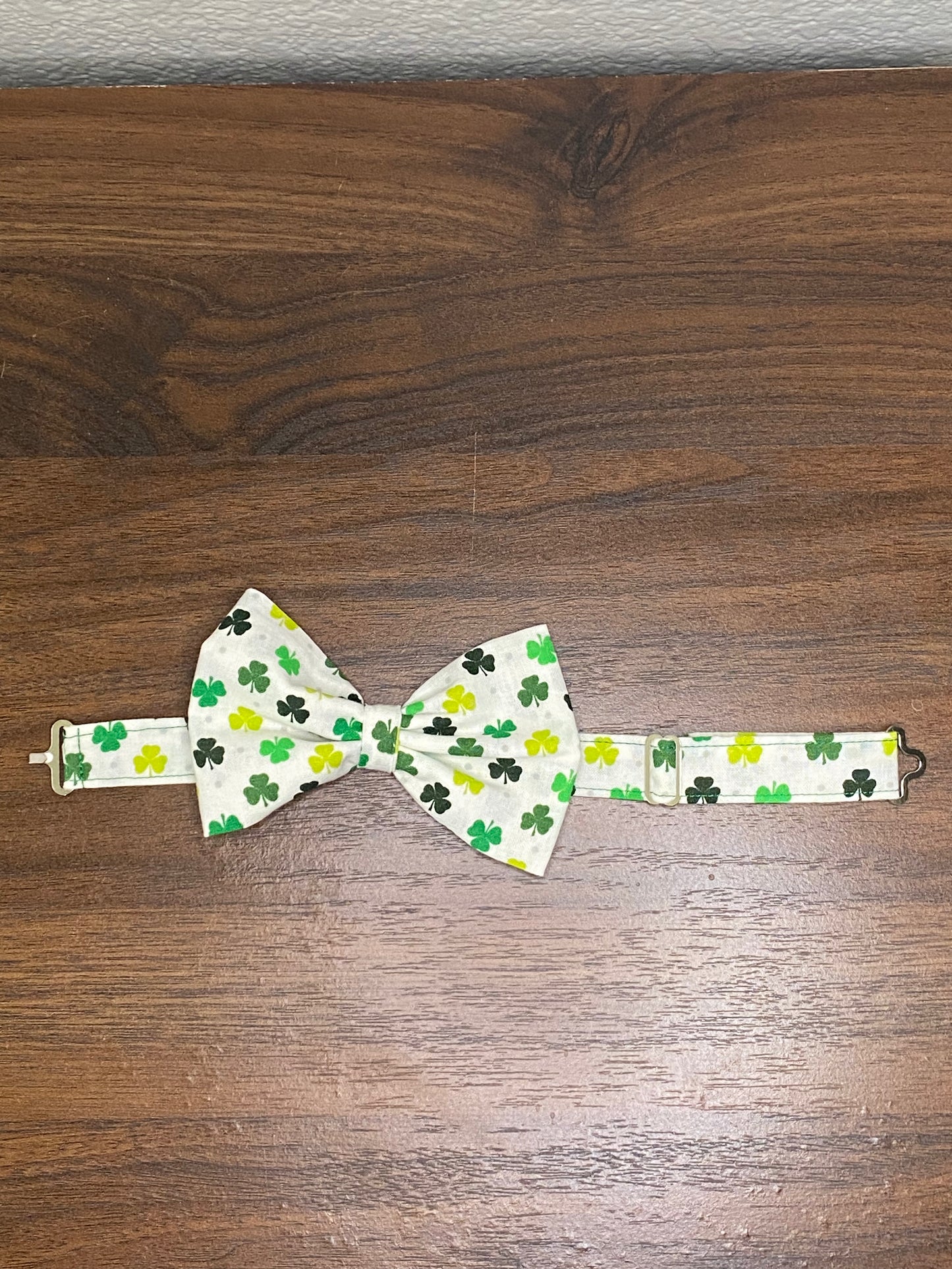 St. Patrick’s Day shamrock clover bow tie and suspenders custom adjustable Velcro birthday outfit photo prop bowtie Wedding special occasi