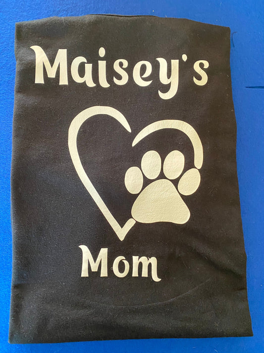 Dog mom dog dad paw print heart tank top t-shirt t-shirt tee shirt coffee tumbler mug blanket decal sticker gift cat pet