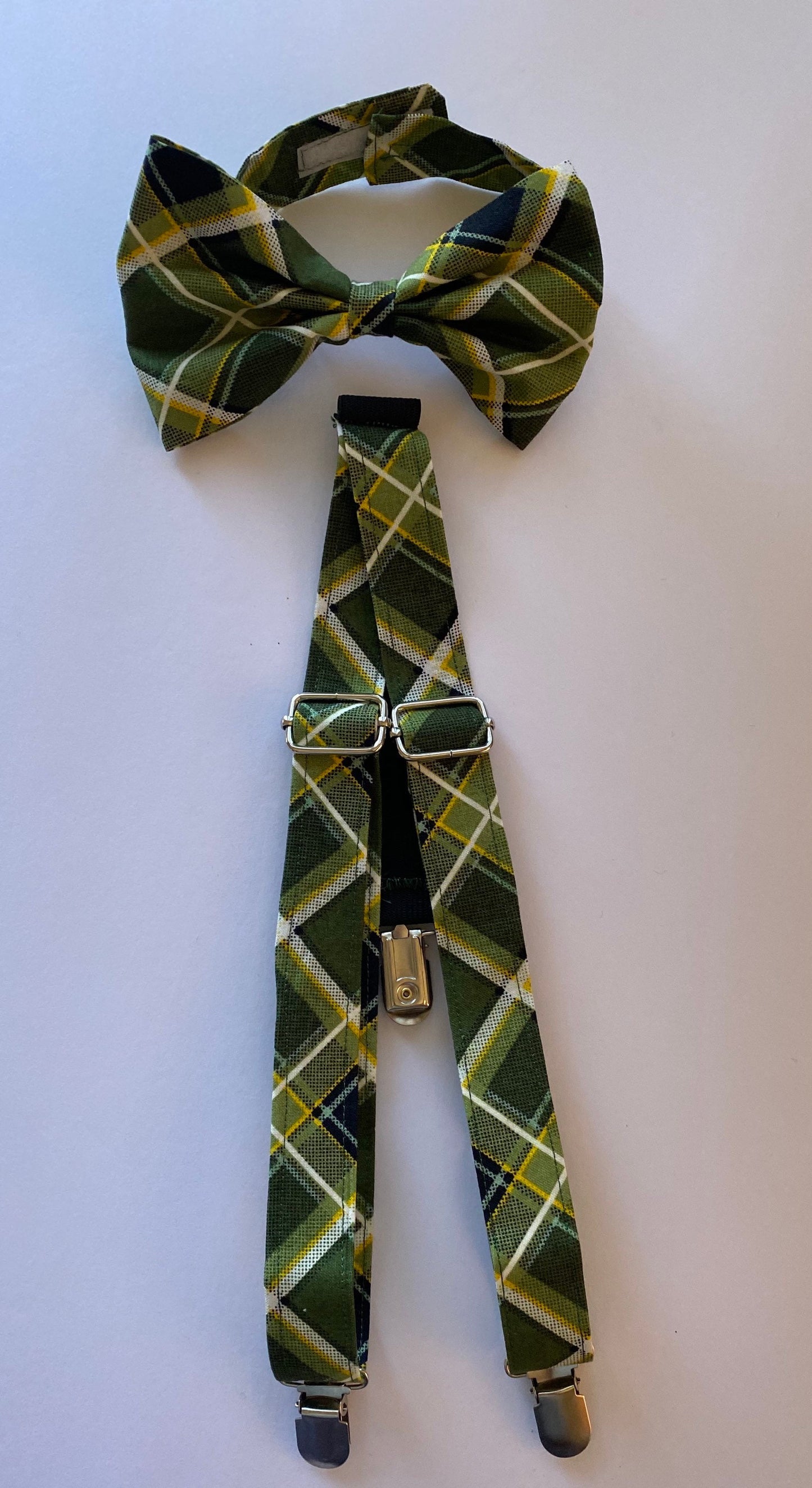 Customized bow tie and suspenders adjustable