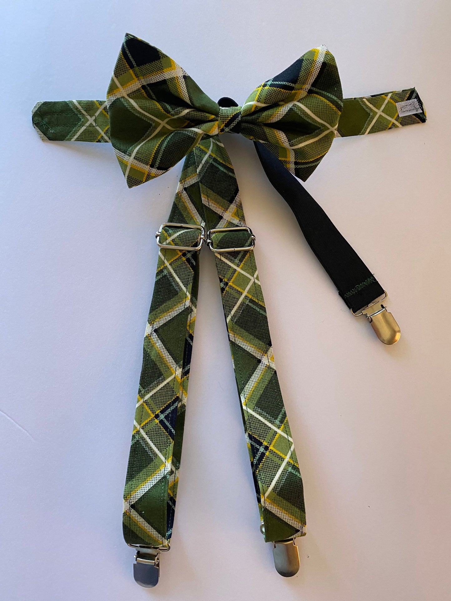 Customized bow tie and suspenders adjustable