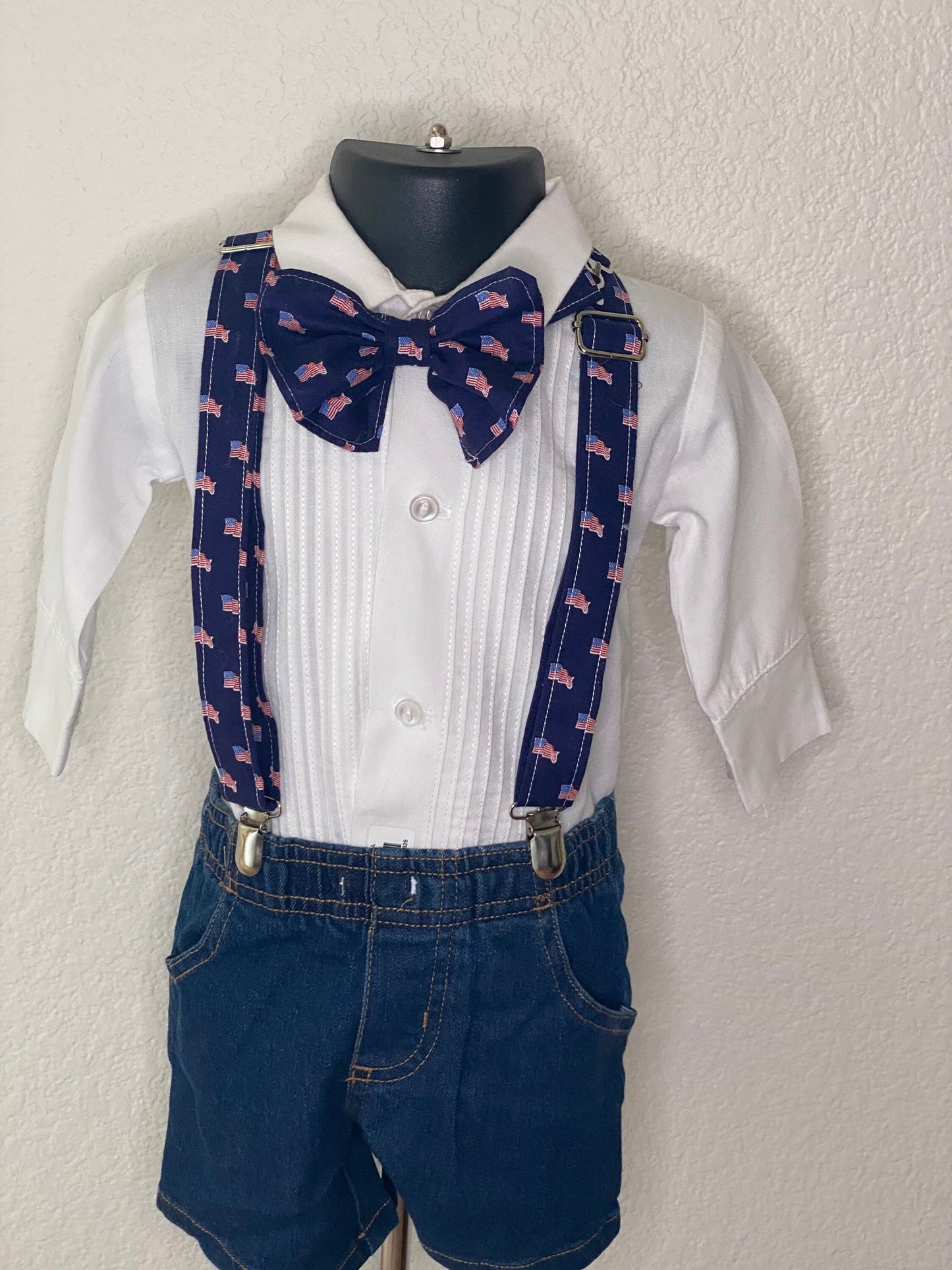 American flag bowtie and suspenders. Available in many sizes and variations. Customizable. fashionable way to show your patriotism!